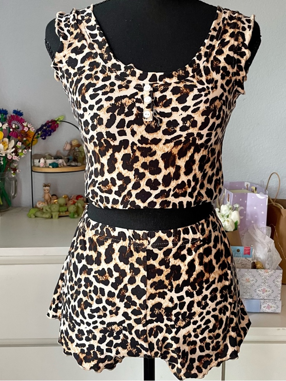 Grumpy & Gorgeous 2 Piece Leopard Print Sleeveless Pajama Set Women's Size Small